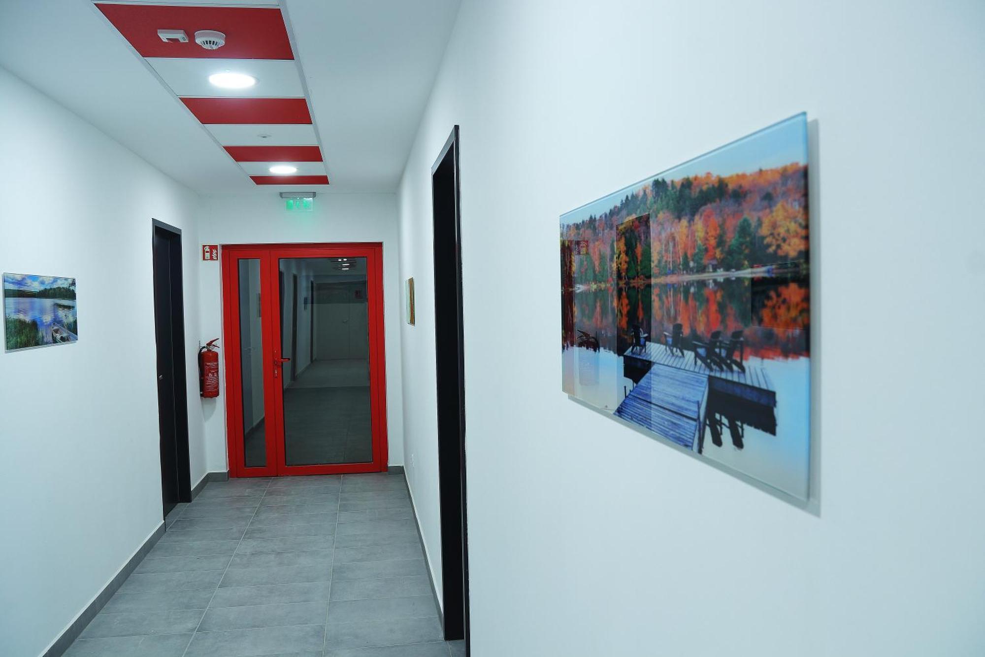 Top Hotel Vertesszolos Bagian luar foto