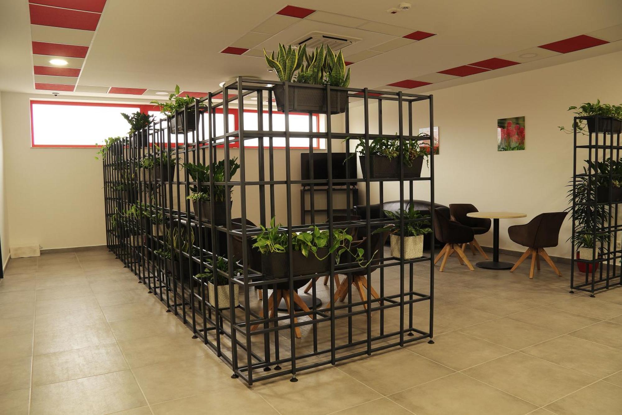 Top Hotel Vertesszolos Bagian luar foto