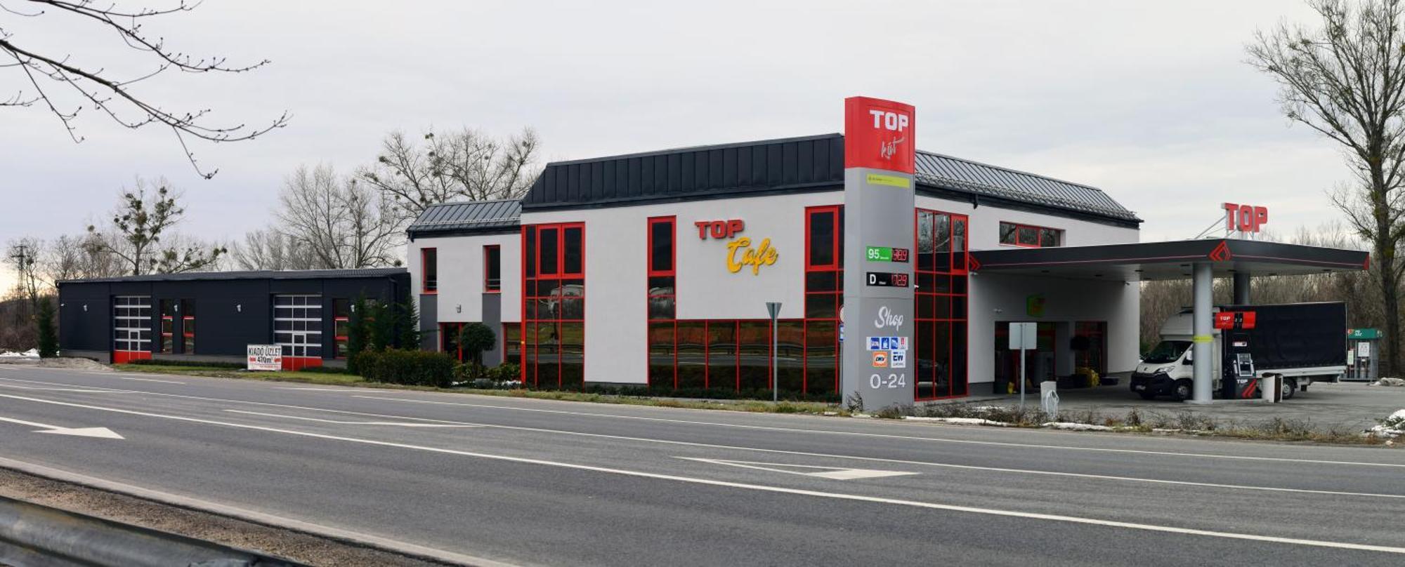 Top Hotel Vertesszolos Bagian luar foto